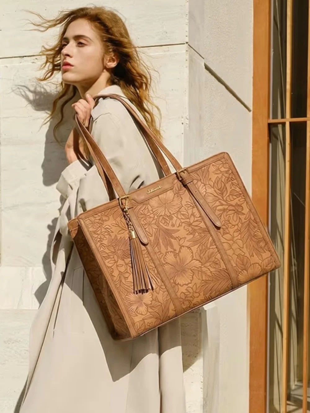 Retro paisley embossed leather bag